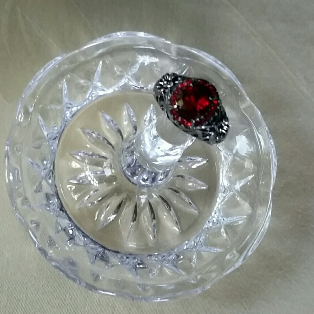 NEW RING RUBY COLOR 9 sz